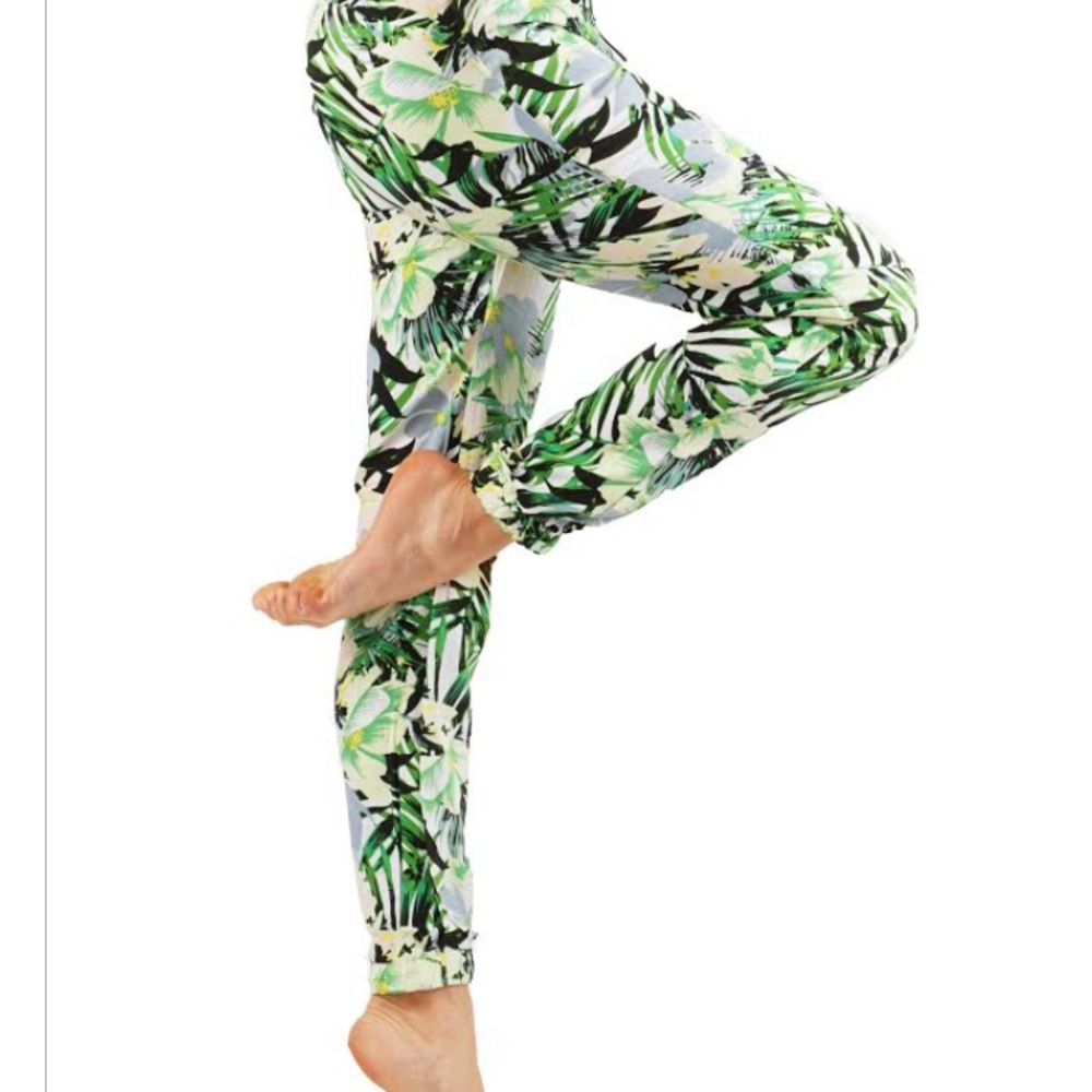 NWT Casual joggers leaf flower print Drawstring Waist Jogger Pants With Pockets - Picture 3 of 3